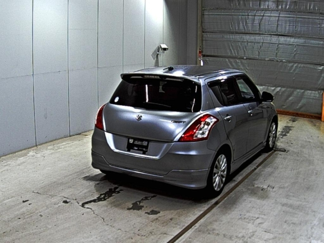SUZUKI SWIFT 2012