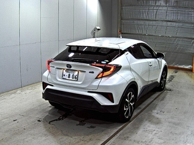 TOYOTA C-HR 2017
