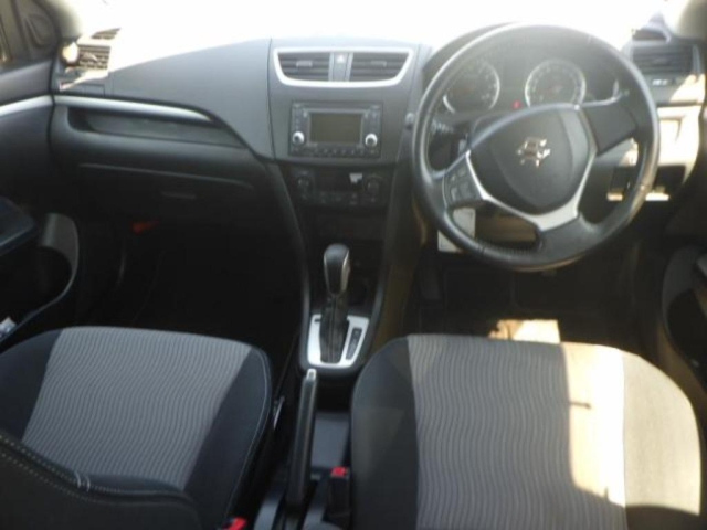 SUZUKI SWIFT 2012