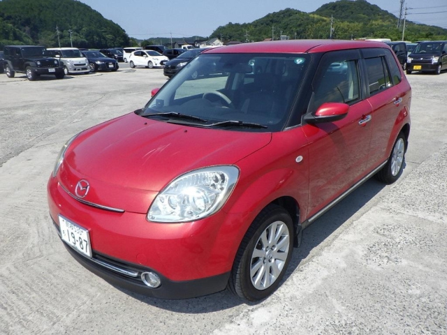 MAZDA VERISA 2012