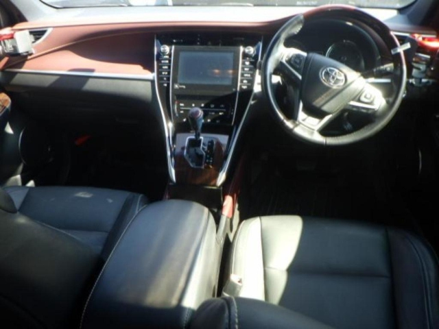 TOYOTA HARRIER 2015
