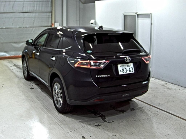 TOYOTA HARRIER 2015