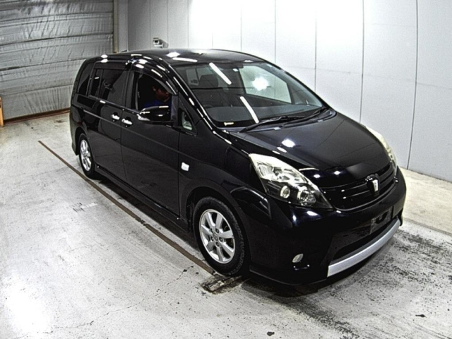 TOYOTA ISIS 2014