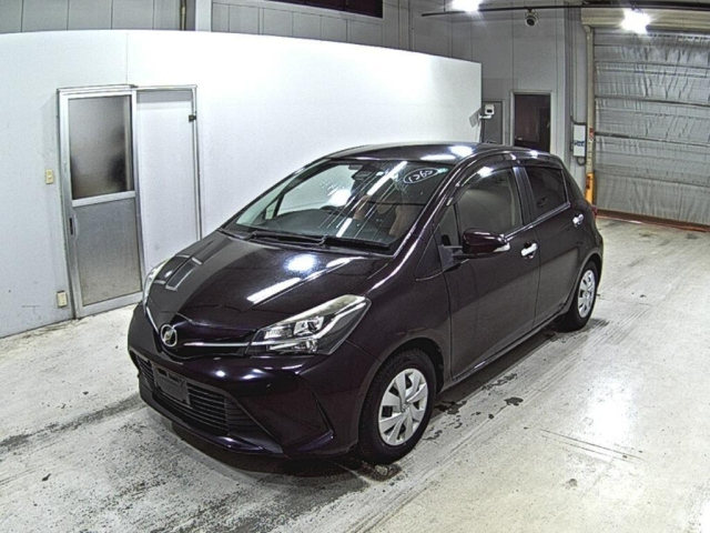 TOYOTA VITZ 2016