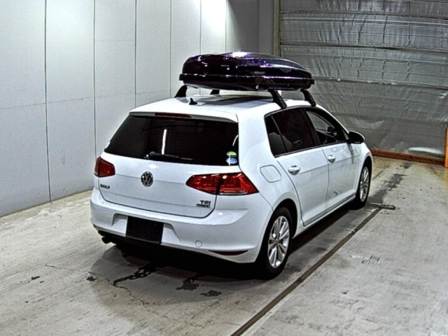 VOLKSWAGEN GOLF 2016