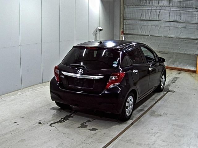 TOYOTA VITZ 2016
