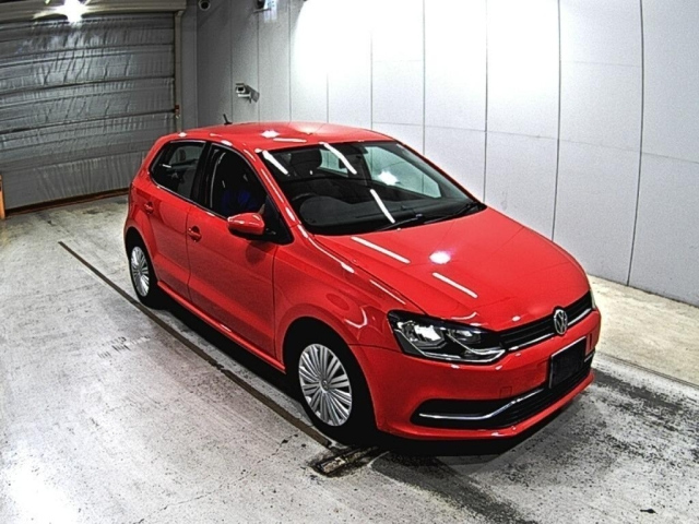 VOLKSWAGEN POLO 2014