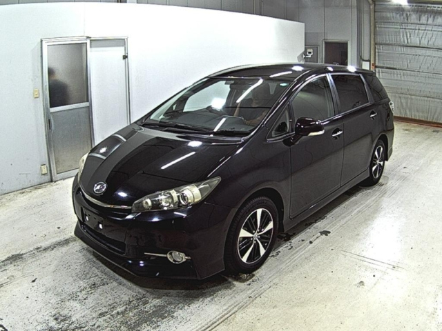 TOYOTA WISH 2014