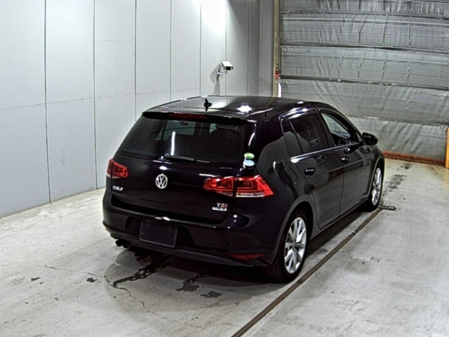 VOLKSWAGEN GOLF 2016