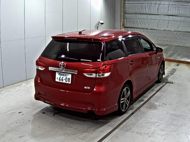 TOYOTA WISH 2011