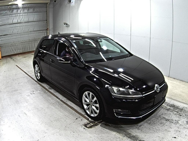 VOLKSWAGEN GOLF 2016