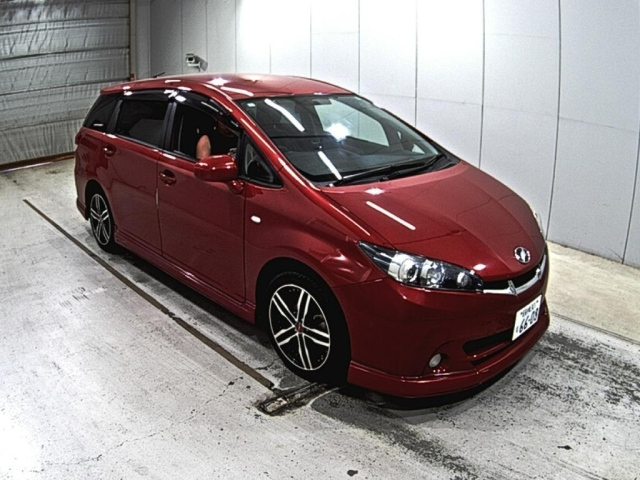 TOYOTA WISH 2011