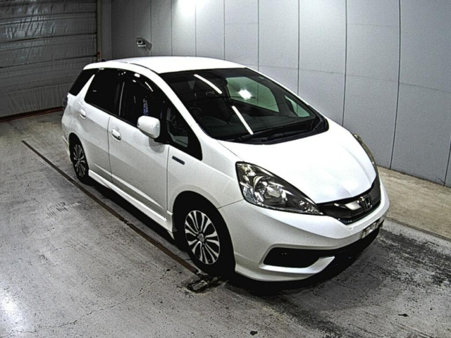 HONDA FIT SHUTTLE 2014