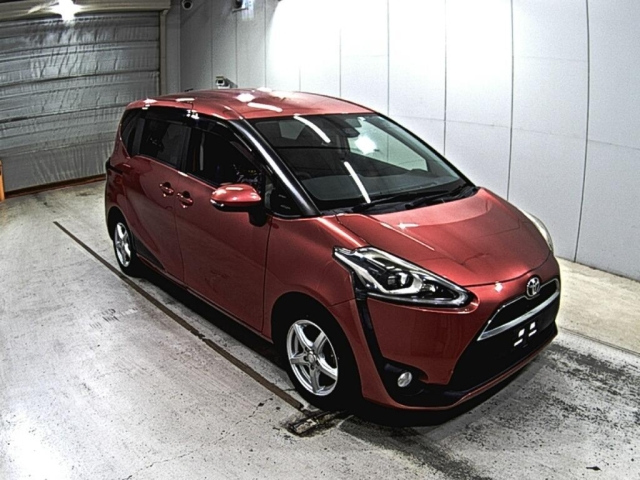 TOYOTA SIENTA 2016