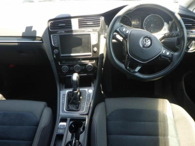 VOLKSWAGEN GOLF 2016