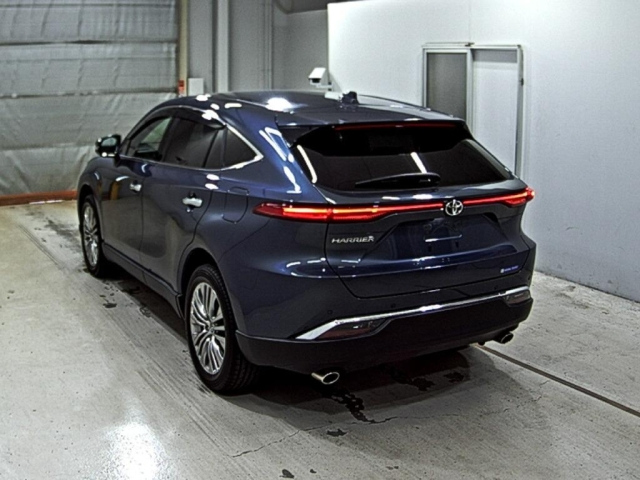 TOYOTA HARRIER 2022