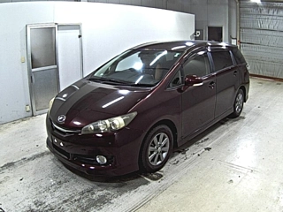 TOYOTA WISH 2012