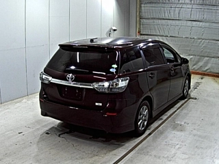 TOYOTA WISH 2012