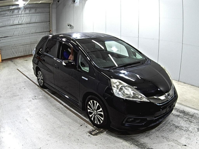 HONDA FIT SHUTTLE 2014