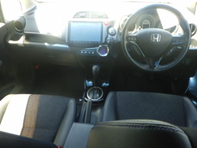 HONDA FIT SHUTTLE 2014