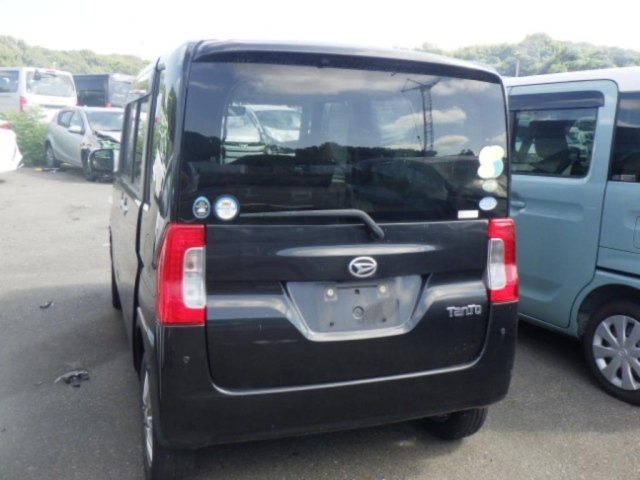DAIHATSU TANTO 2016