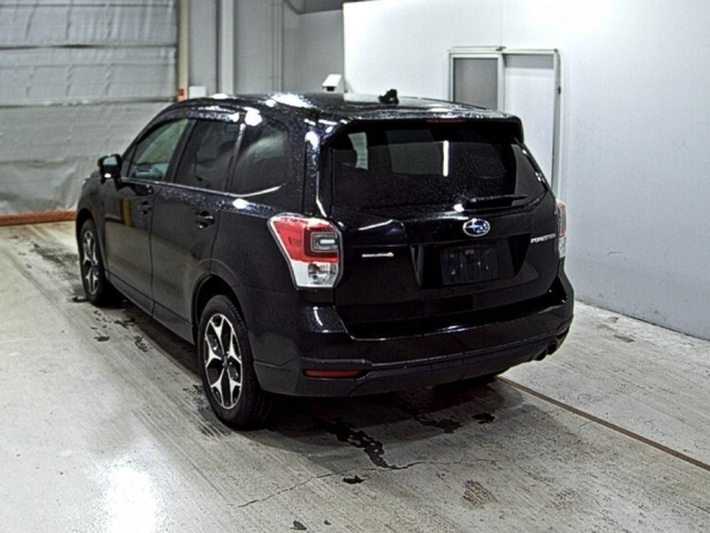 SUBARU FORESTER 2017
