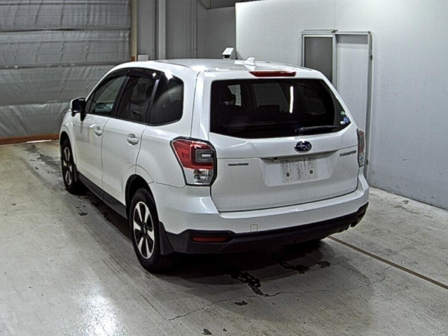 SUBARU FORESTER 2015