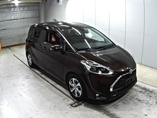 TOYOTA SIENTA 2019