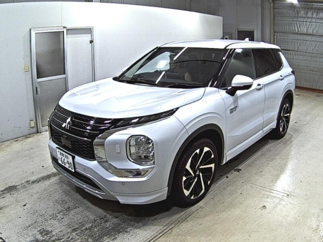 MITSUBISHI OUTLANDER PHEV 2024