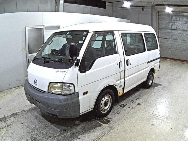 MAZDA BONGO VAN 2010