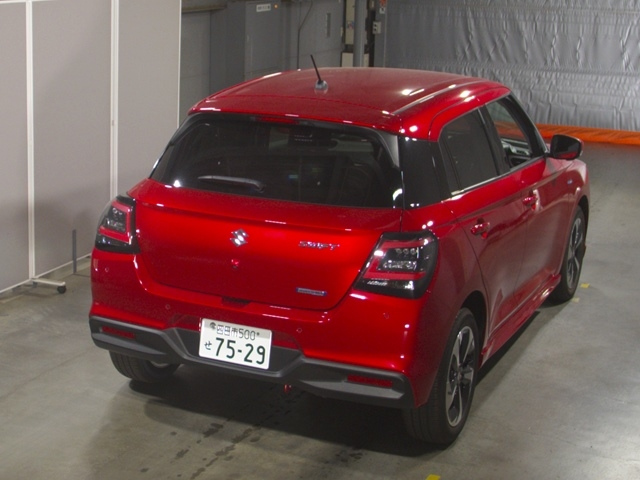 SUZUKI SWIFT 2023
