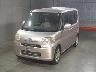 DAIHATSU TANTO 2010