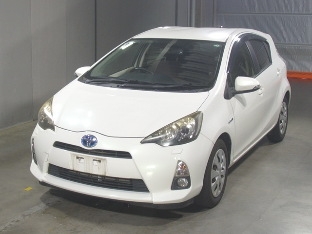 TOYOTA AQUA 2012
