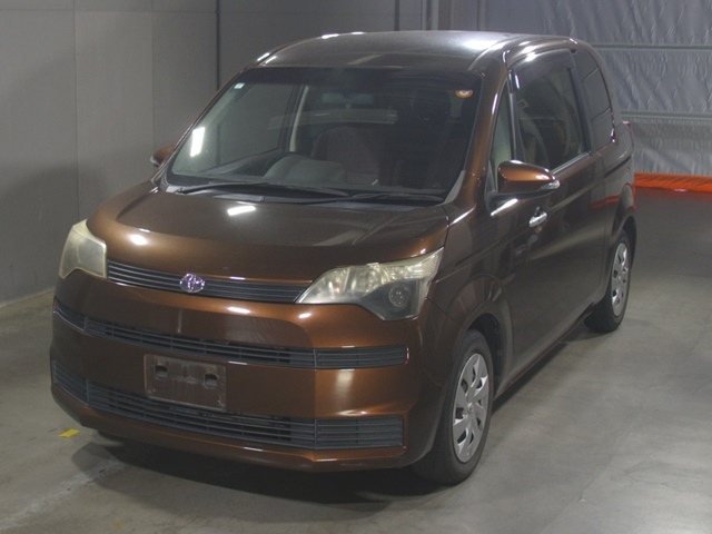 TOYOTA SPADE 2013