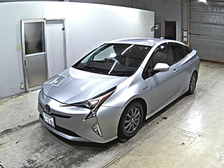 TOYOTA PRIUS 2015