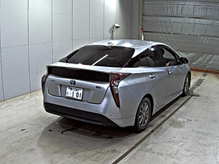 TOYOTA PRIUS 2015