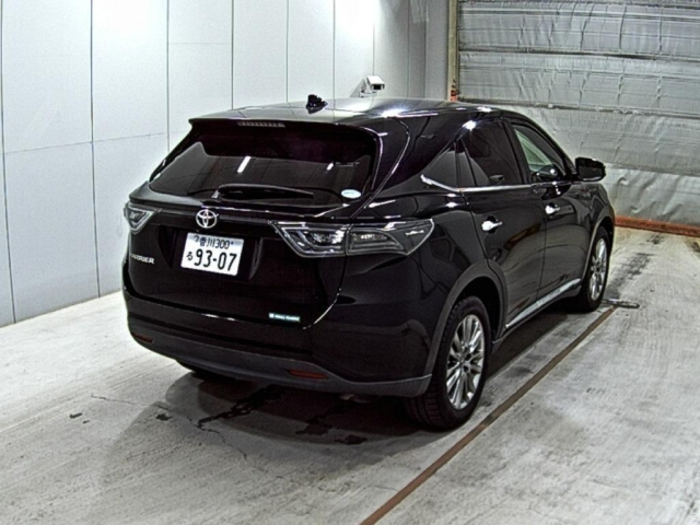 TOYOTA HARRIER 2014