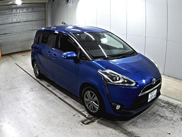 TOYOTA SIENTA 2017