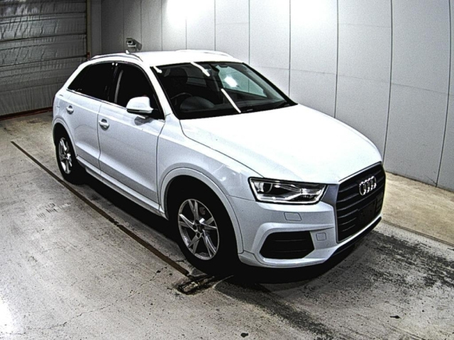 AUDI Q3 2016