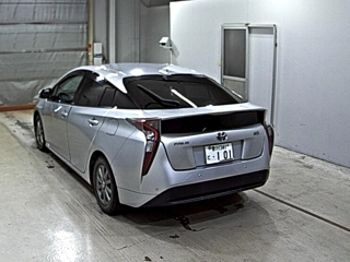 TOYOTA PRIUS 2015