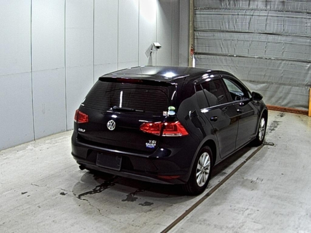 VOLKSWAGEN GOLF 2015