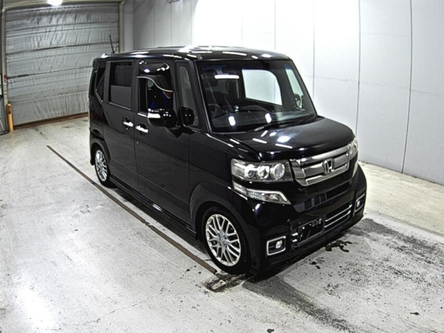HONDA N BOX 2015