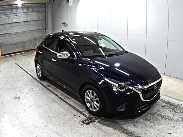 MAZDA DEMIO 2016