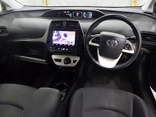 TOYOTA PRIUS 2018