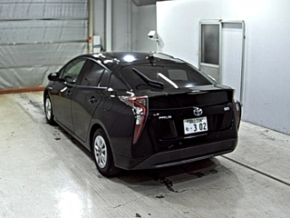TOYOTA PRIUS 2018