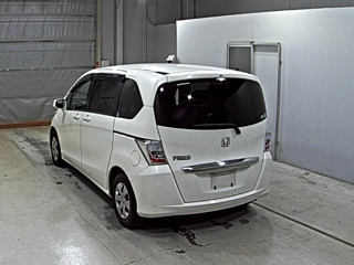 HONDA FREED 2012