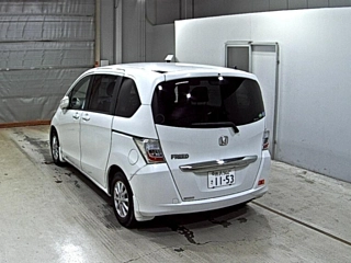 HONDA FREED 2013