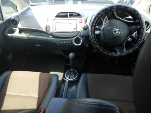 HONDA FIT SHUTTLE 2012