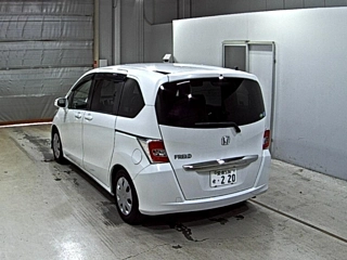 HONDA FREED 2016