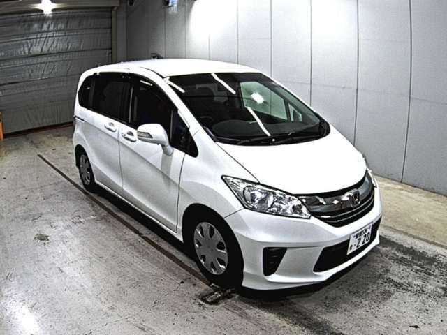 HONDA FREED 2016